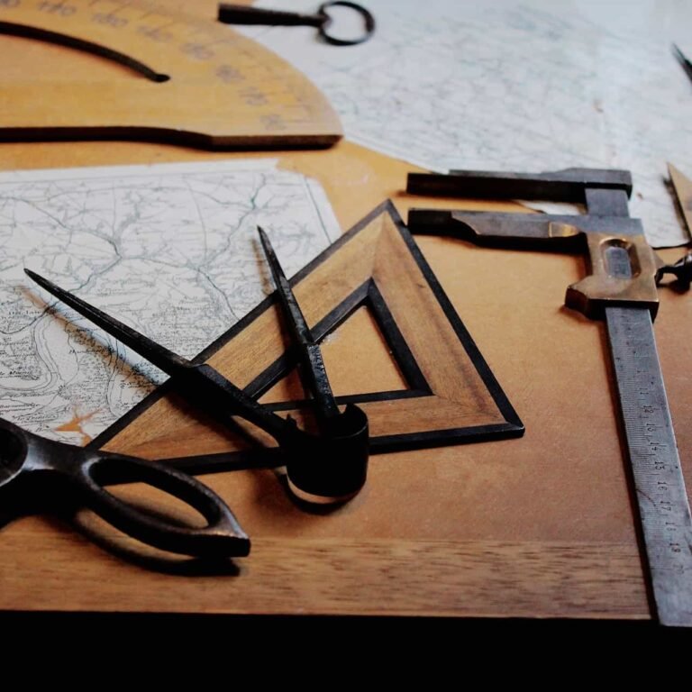 Spooncarving knife making in Sheffield
